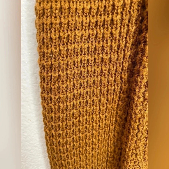 Arizona Jean Co. Knit Sweater. Woman’s size Small. Crew neck long sleeve. - Picture 5 of 7